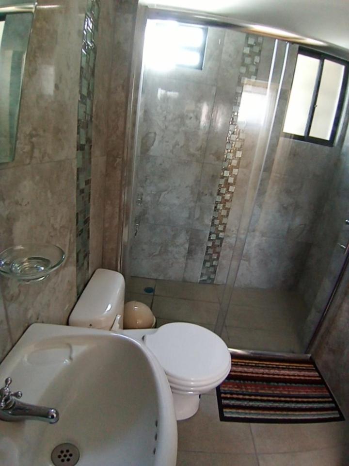 Hostal Atlantis Quito Eksteriør bilde